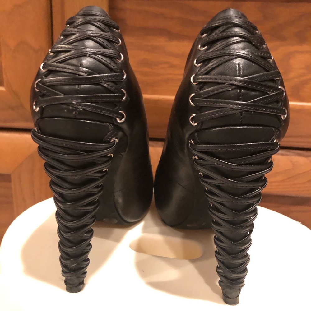 Jessica Simpson Corset back pumps